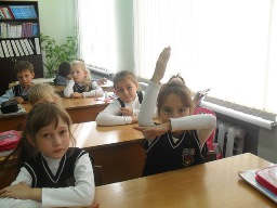 Снова выплыли годы из мрака...