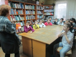 Идет война народная