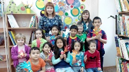 Неразлучные друзья &ndash; папа, мама, книга, я