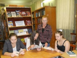 заседание детского литературного кружка «Слово» «Посмеёмся вместе с Михаилом Зощенко»