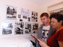 выставка фотографий "Мы жили в этом городе, дружили в этом городе..." 