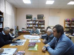 Таким, как он, нельзя не поклониться